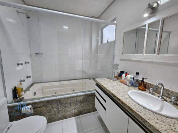 Imagem Cobertura com 3 Quartos à Venda, 221 m² em Córrego Grande - Florianópolis