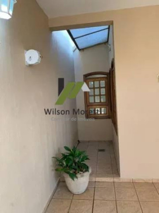 Imagem Casa com 3 Quartos à Venda, 130 m²