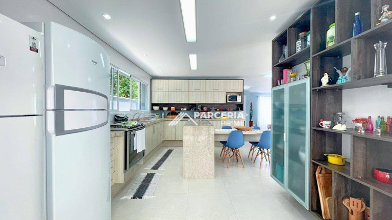 Imagem Casa com 6 Quartos à Venda, 330 m² em Riviera Módulo 18 - Bertioga Imagem Casa com 6 Quartos à Venda, 330 m² em Riviera Módulo 18 - Bertioga