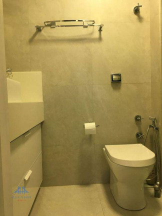 Imagem Apartamento com 2 Quartos à Venda, 81 m² em Centro - Florianópolis Imagem Apartamento com 2 Quartos à Venda, 81 m² em Centro - Florianópolis