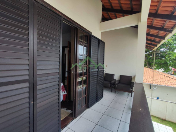 Imagem Casa com 4 Quartos à Venda, 382 m² em Centro - Balneário Barra Do Sul