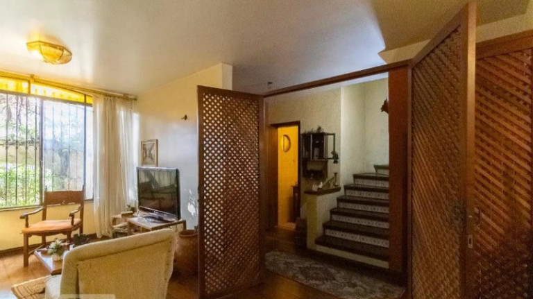 Casa com 3 Quartos à Venda, 240 m² em Vila Mariana - São Paulo