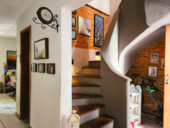 Imagem Casa com 4 Quartos à Venda, em Barra - Salvador Imagem Casa com 4 Quartos à Venda, em Barra - Salvador
