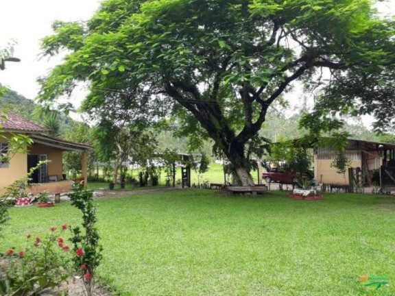 Imagem Chácara com 2 Quartos à Venda, 531 m² em Centro - Sete Barras Imagem Chácara com 2 Quartos à Venda, 531 m² em Centro - Sete Barras