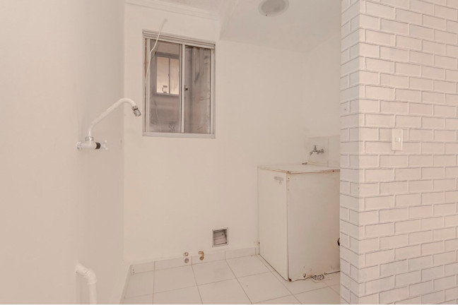 Imagem Imóvel com 2 Quartos à Venda, 38 m² em Glória - Porto Alegre Imagem Imóvel com 2 Quartos à Venda, 38 m² em Glória - Porto Alegre