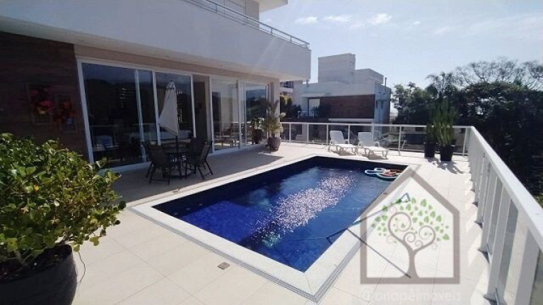 Imagem Casa de Condomínio com 4 Quartos à Venda, 530 m² em Córrego Grande - Florianópolis