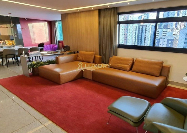 Imagem Imóvel com 4 Quartos à Venda, 344 m² em Belvedere - Belo Horizonte Imagem Imóvel com 4 Quartos à Venda, 344 m² em Belvedere - Belo Horizonte