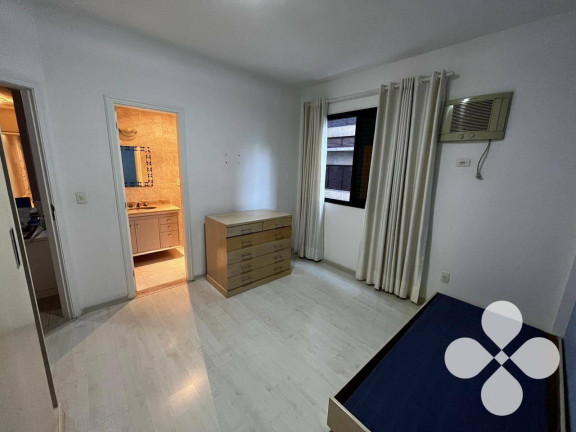 Imagem Imóvel com 3 Quartos à Venda, 214 m² em Gonzaga - Santos Imagem Imóvel com 3 Quartos à Venda, 214 m² em Gonzaga - Santos