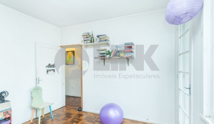 Imagem Apartamento com 3 Quartos à Venda, 123 m² em Petrópolis - Porto Alegre Imagem Apartamento com 3 Quartos à Venda, 123 m² em Petrópolis - Porto Alegre