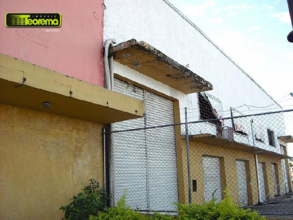 Galpão para Alugar, 1.300 m² em Pinheirinho - Curitiba