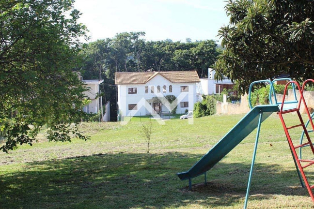 Imagem Sobrado com 3 Quartos à Venda, 405 m² em Tanque - Atibaia Imagem Sobrado com 3 Quartos à Venda, 405 m² em Tanque - Atibaia
