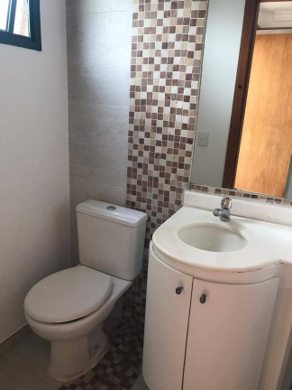 Imagem Casa com 3 Quartos à Venda, 200 m² em Santana De Parnaíba Imagem Casa com 3 Quartos à Venda, 200 m² em Santana De Parnaíba