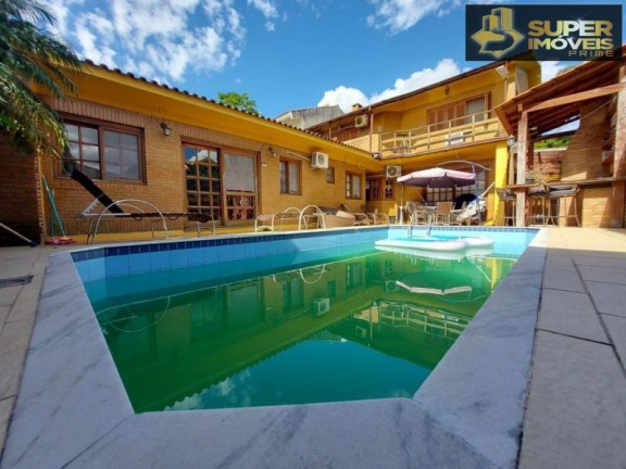 Casa com 4 Quartos à Venda, 360 m² em Centro - Pelotas