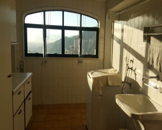 Imagem Apartamento com 3 Quartos à Venda, 184 m² em Pitangueiras - Guarujá Imagem Apartamento com 3 Quartos à Venda, 184 m² em Pitangueiras - Guarujá
