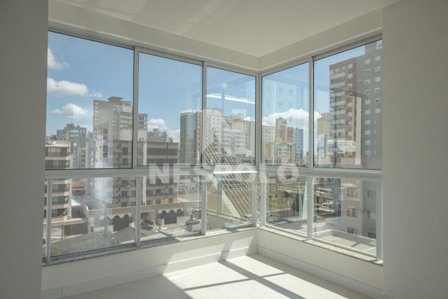 Imagem Apartamento com 1 Quarto à Venda, 96 m² em Meia Praia - Itapema Imagem Apartamento com 1 Quarto à Venda, 96 m² em Meia Praia - Itapema