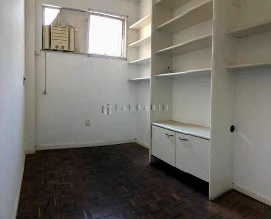Imagem Apartamento com 2 Quartos à Venda, 95 m² em Copacabana - Rio De Janeiro Imagem Apartamento com 2 Quartos à Venda, 95 m² em Copacabana - Rio De Janeiro