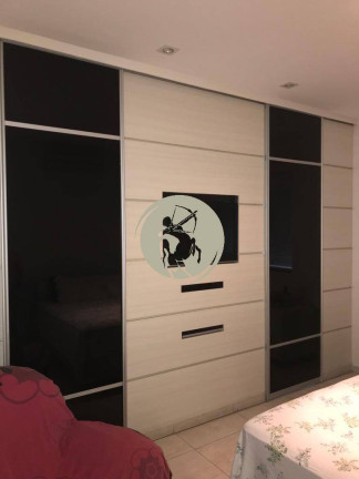 Imagem Casa com 4 Quartos à Venda, 350 m² em Embare - Santos Imagem Casa com 4 Quartos à Venda, 350 m² em Embare - Santos