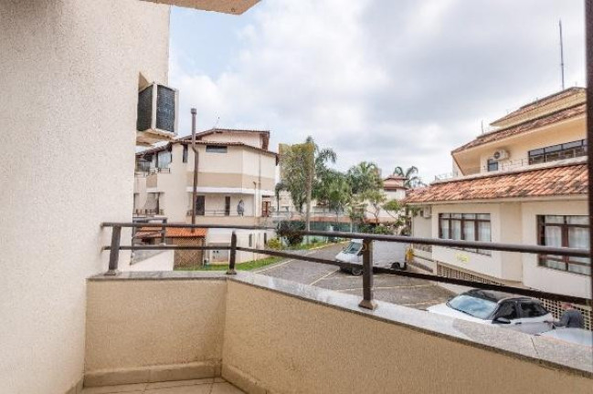 Imagem Sobrado com 3 Quartos para Alugar, 160 m² em Cachoeira Do Bom Jesus - Florianópolis