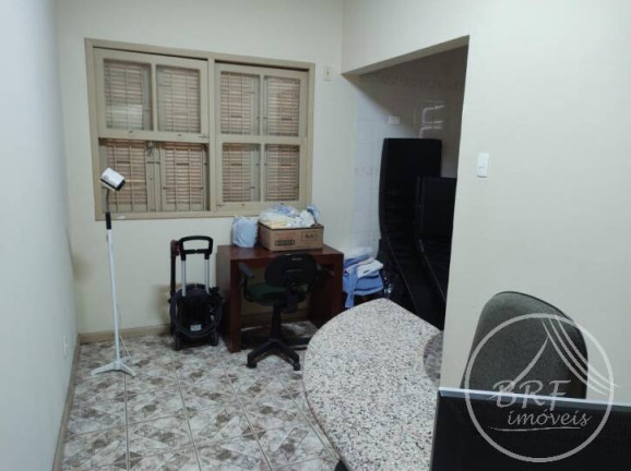 Imagem Casa com 6 Quartos à Venda, 116 m² em Balneário - Florianópolis Imagem Casa com 6 Quartos à Venda, 116 m² em Balneário - Florianópolis