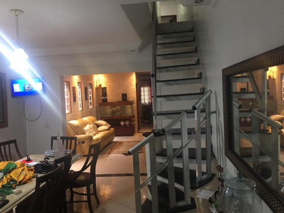 Imagem Sobrado com 4 Quartos à Venda, 450 m² em Jardim Helian - São Paulo