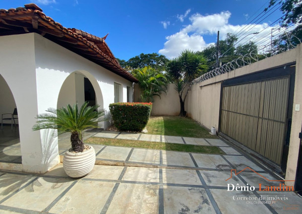 Imagem Casa com 3 Quartos à Venda, 220 m² em Jardim São Luiz - Montes Claros Imagem Casa com 3 Quartos à Venda, 220 m² em Jardim São Luiz - Montes Claros