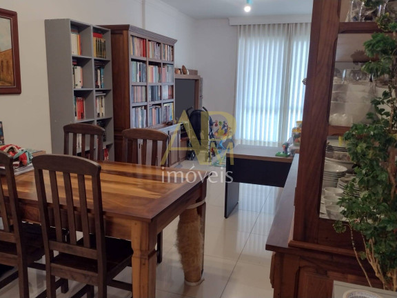Apartamento com 3 Quartos à Venda, 124 m² em Centro - Palhoça