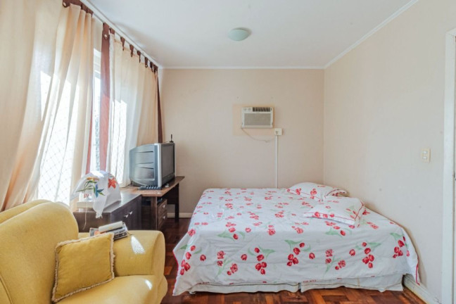 Imagem Apartamento com 2 Quartos à Venda, 85 m² em São Sebastião - Porto Alegre