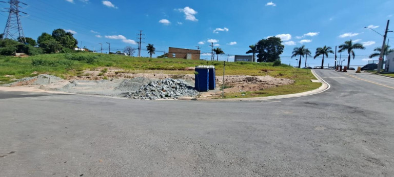 Imagem Terreno à Venda, 205 m² em Parque Nova Jandira - Barueri Imagem Terreno à Venda, 205 m² em Parque Nova Jandira - Barueri
