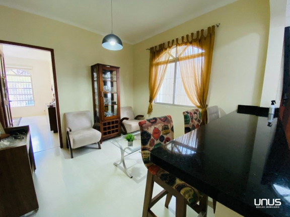 Imagem Casa com 3 Quartos à Venda, 360 m² em Barreiros - São José
