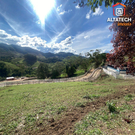 Imagem Imóvel com 2 Quartos à Venda, 5.000 m² em Zona Rural - Poços De Caldas Imagem Imóvel com 2 Quartos à Venda, 5.000 m² em Zona Rural - Poços De Caldas
