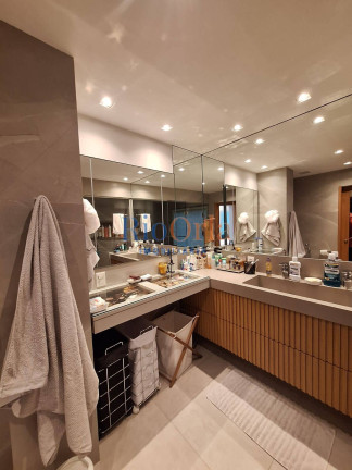 Imagem Apartamento com 4 Quartos à Venda, 300 m² em Barra Da Tijuca - Rio De Janeiro
