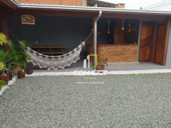 Imagem Casa com 2 Quartos à Venda, 180 m² em Espinheiros - Itajaí