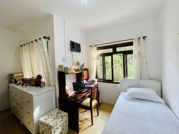Imagem Casa com 4 Quartos à Venda, 242 m² em Garcia - Blumenau Imagem Casa com 4 Quartos à Venda, 242 m² em Garcia - Blumenau