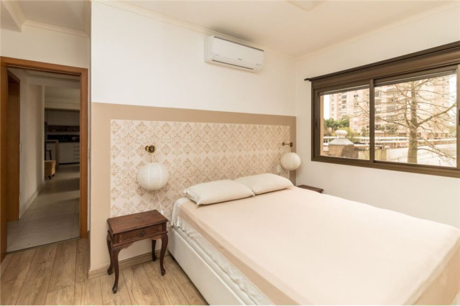 Imagem Imóvel com 3 Quartos à Venda,  em Passo Da Areia - Porto Alegre