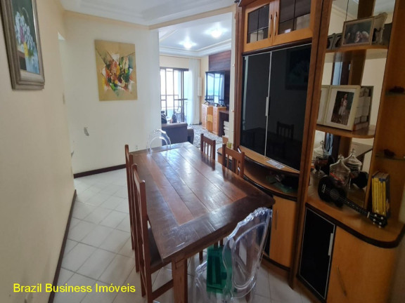Imagem Imóvel com 3 Quartos à Venda, 160 m² em Centro - Balneário Camboriú Imagem Imóvel com 3 Quartos à Venda, 160 m² em Centro - Balneário Camboriú