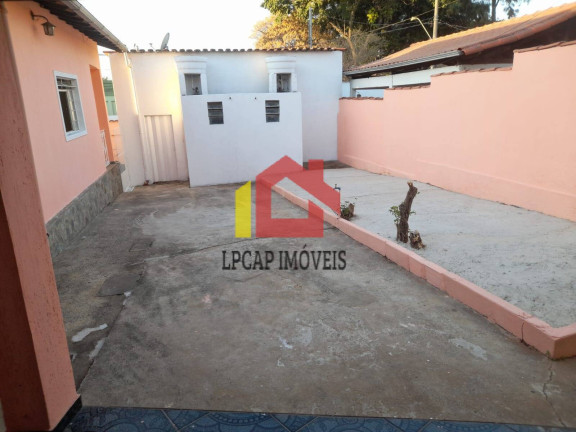 Imagem Casa com 3 Quartos à Venda, 400 m² em Floramar - Belo Horizonte Imagem Casa com 3 Quartos à Venda, 400 m² em Floramar - Belo Horizonte