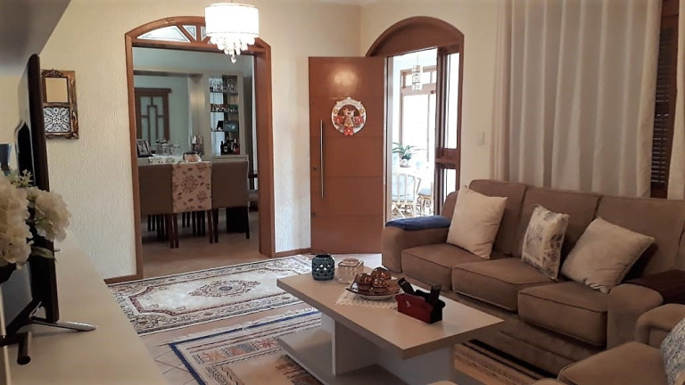 Imagem Sobrado com 3 Quartos à Venda, 411 m² em Igara - Canoas Imagem Sobrado com 3 Quartos à Venda, 411 m² em Igara - Canoas