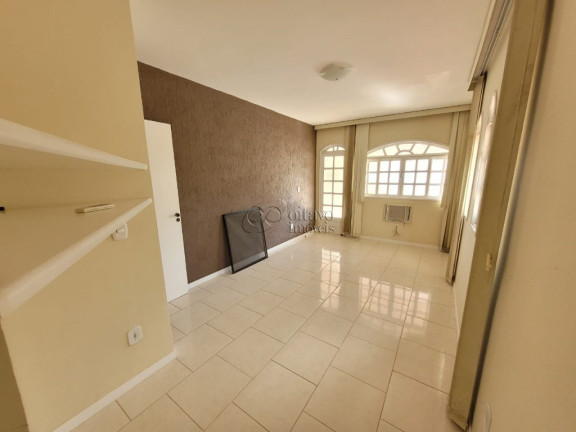 Imagem Casa com 4 Quartos à Venda, em Lagoa - Macaé Imagem Casa com 4 Quartos à Venda, em Lagoa - Macaé