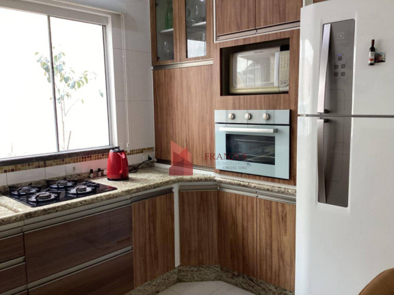 Imagem Casa com 3 Quartos à Venda, 154 m² em Vila Operária - Itajaí Imagem Casa com 3 Quartos à Venda, 154 m² em Vila Operária - Itajaí