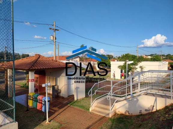 Imagem Casa com 2 Quartos à Venda, 76 m² em Jardim Eliana - Araraquara Imagem Casa com 2 Quartos à Venda, 76 m² em Jardim Eliana - Araraquara