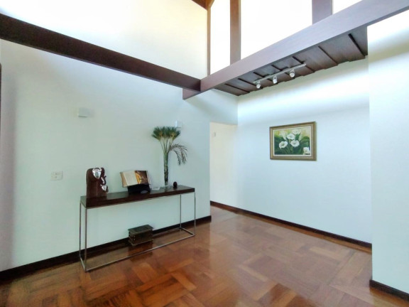 Imagem Casa com 4 Quartos à Venda, 285 m² em Várzea - Teresópolis Imagem Casa com 4 Quartos à Venda, 285 m² em Várzea - Teresópolis
