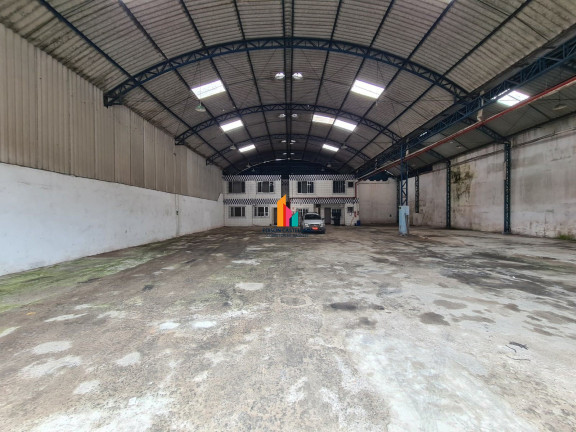 Imóvel para Alugar, 1.000 m² em Vila Mathias - Santos