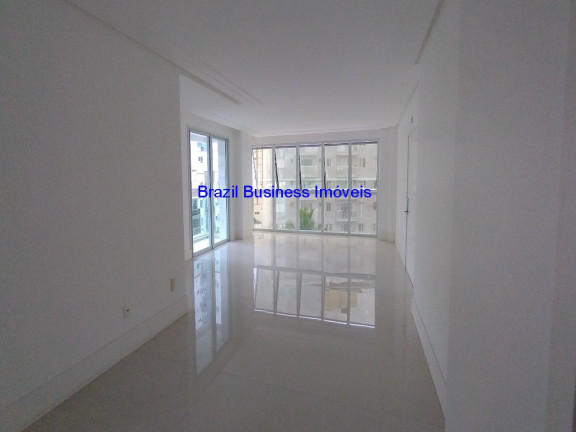 Imagem Imóvel com 3 Quartos à Venda, 162 m² em Centro - Balneário Camboriú Imagem Imóvel com 3 Quartos à Venda, 162 m² em Centro - Balneário Camboriú