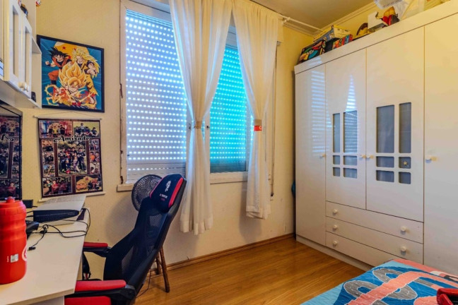 Imagem Casa com 4 Quartos à Venda, 250 m² em São João - Porto Alegre Imagem Casa com 4 Quartos à Venda, 250 m² em São João - Porto Alegre