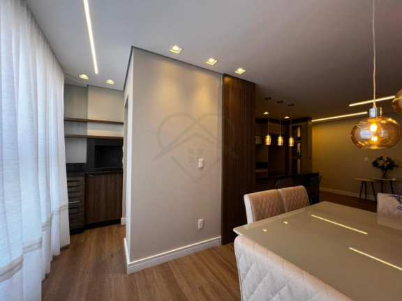 Imagem Apartamento com 2 Quartos à Venda, 77 m² Imagem Apartamento com 2 Quartos à Venda, 77 m²