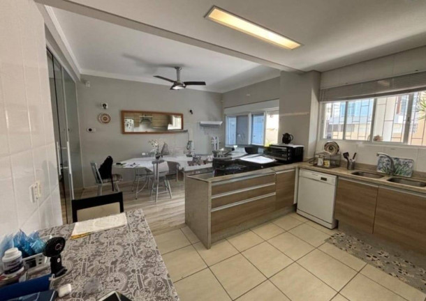 Imagem Casa com 3 Quartos à Venda, 210 m² em Ingleses Do Rio Vermelho - Florianópolis Imagem Casa com 3 Quartos à Venda, 210 m² em Ingleses Do Rio Vermelho - Florianópolis