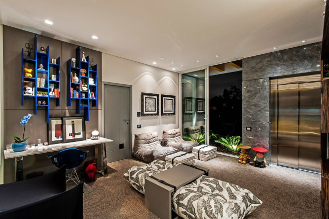 Imagem Casa com 3 Quartos à Venda, 452 m² em Santo Inácio - Curitiba Imagem Casa com 3 Quartos à Venda, 452 m² em Santo Inácio - Curitiba