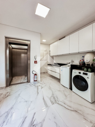Imagem Casa de Condomínio com 5 Quartos à Venda, 748 m² em Alphaville - Barueri Imagem Casa de Condomínio com 5 Quartos à Venda, 748 m² em Alphaville - Barueri