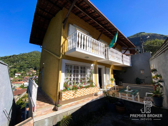 Imagem Casa com 4 Quartos à Venda, 213 m² em Iucas - Teresópolis Imagem Casa com 4 Quartos à Venda, 213 m² em Iucas - Teresópolis