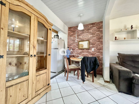 Imagem Casa com 2 Quartos à Venda, 41 m²
